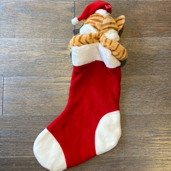 Pair of Adorable Kitty Christmas Stockings. - Picture 4 of 7